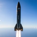 Uzletanje ka novim visinama: Rekordna saradnja Rocket Laba sa japanskim iQPS-om